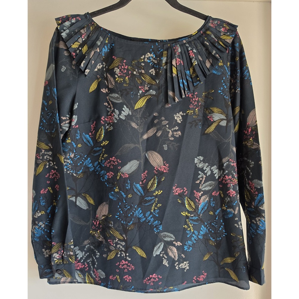 Banana Republic Blouse Women S Petite Black Floral Long Sleeve Round Neck Top